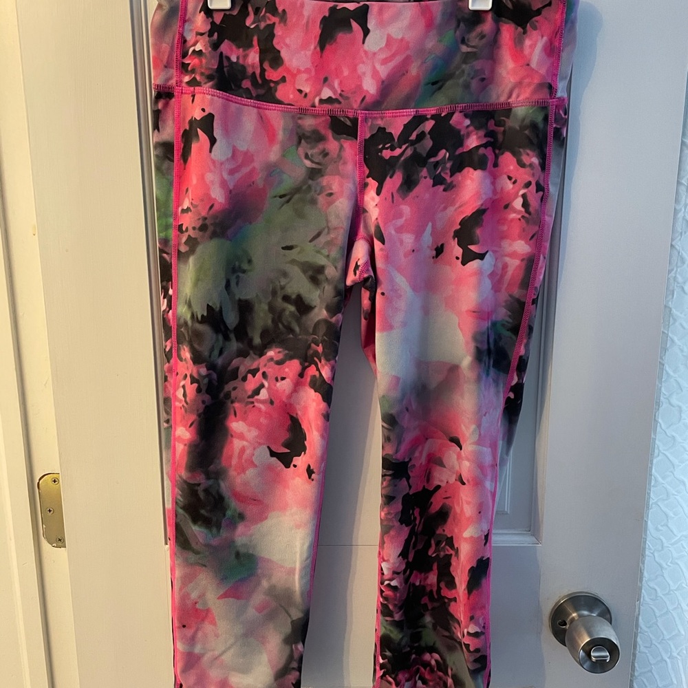 Athleta size M capris like new